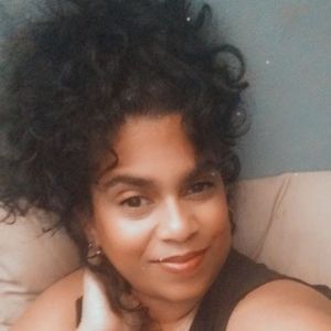 Meet your Posher, Alisa